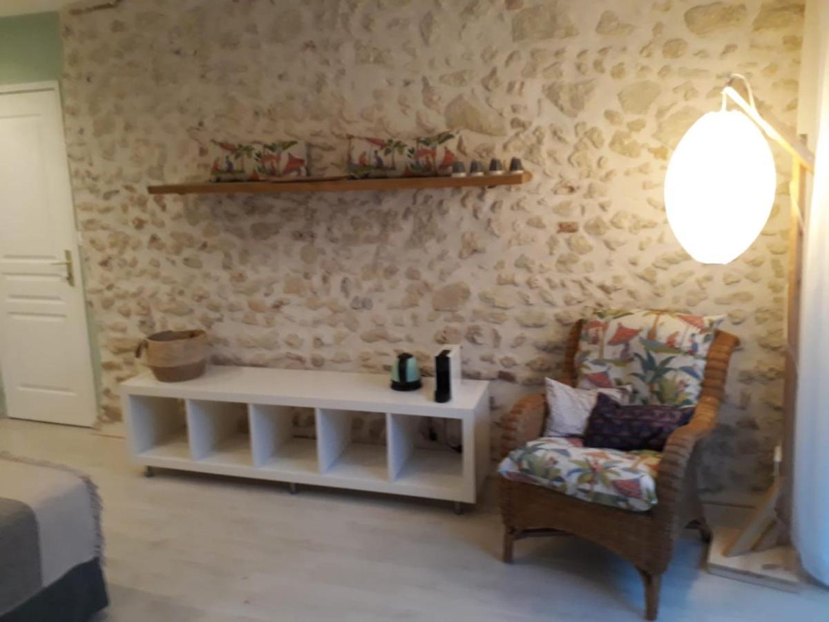 Les 3 Echoppes Bed & Breakfast Charge Екстериор снимка